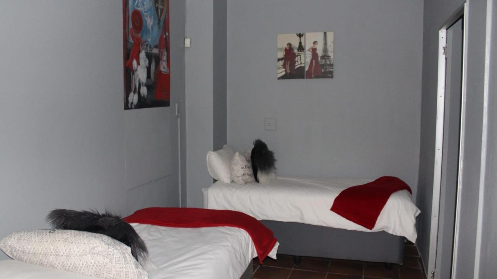 Eagle'S Nest Hotel Barberton Room photo